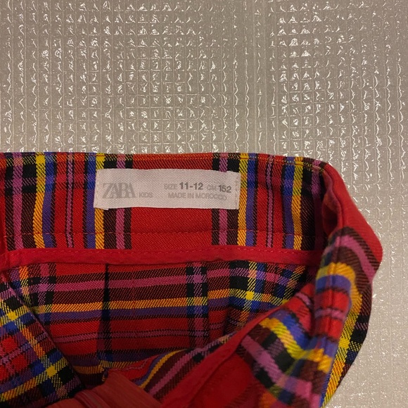 ZARA Red Plaid Pleated skirt - Picture 2 of 5